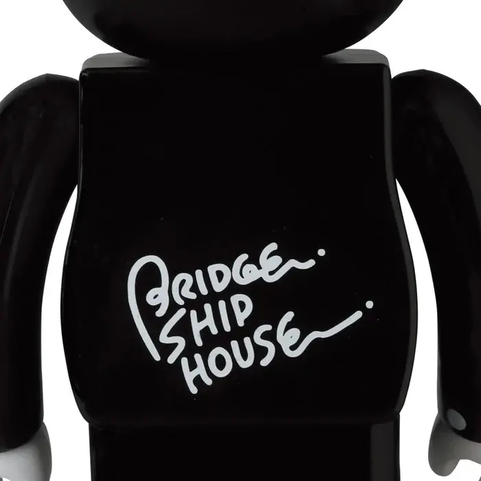 Alternative view of Mô Hình Bridge Ship House Be@rbrick 100% + 400% 'Matthew' 94965-BHS-0104
