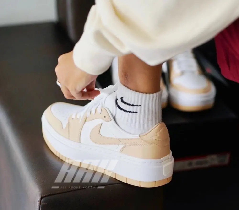 Giày Nike Air Jordan 1 Elevate Low 'White Onyx' DH7004-102 - Ảnh 5