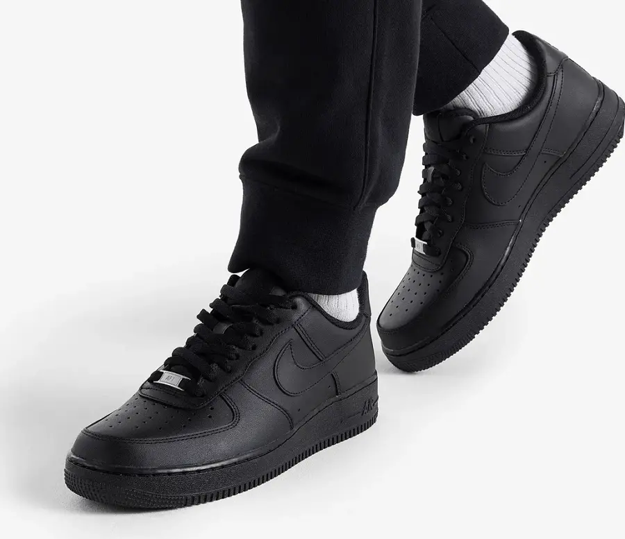 Alternative view of Giày Nike Air Force 1 Low GS 'Black' DH2920-001