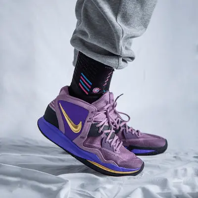 Alternative view of Giày Nike Kyrie Infinity 8 'Purple Gold' DC9134-500