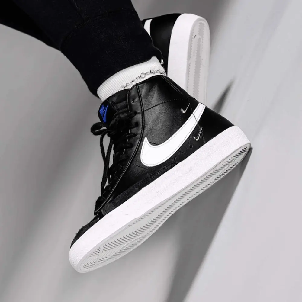 Giày Nike Wmns Blazer Mid '77 SE 'Sisterhood Metallic Gold' CZ4627-001 - Ảnh 4