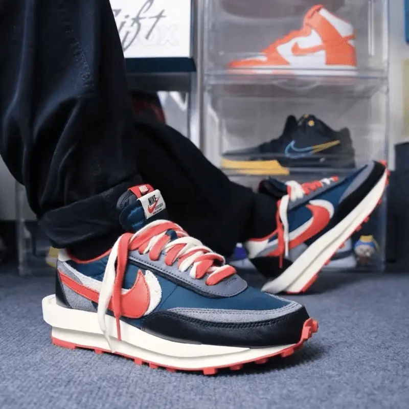 Alternative view of Giày Nike Sacai x Undercover x LDWaffle 'University Red' DJ4877-300