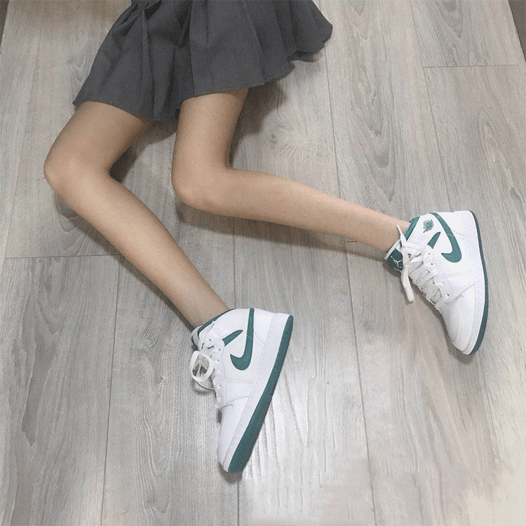 Giày Nike Air Jordan 1 Mid SE GC GS 'White Mystic Green' CD6760-103 - Ảnh 4