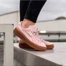Alternative view of Giày Puma Basket Platform 'Velour Suede' 366721-02