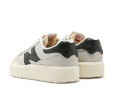 Alternative view of Giày New Balance 302 'Beige Black' CT302RF