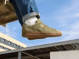 Alternative view of Giày Puma Suede 'Gum' 381174-04