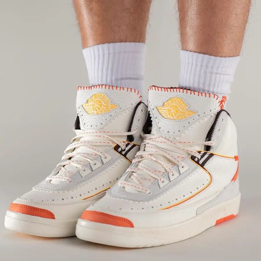 Alternative view of Giày Nike Air Jordan 2 Retro Maison 'Chateau Rouge' DO5254-180