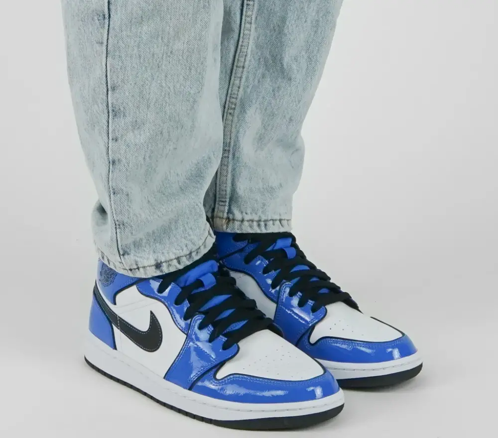 Giày Nike Air Jordan 1 Mid SE 'Signal Blue' DD6834-402 - Ảnh 3