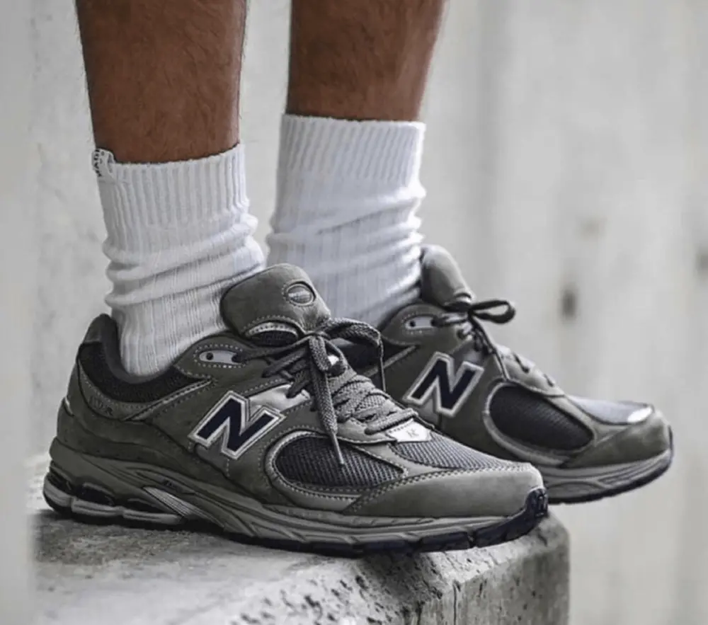 Alternative view of Giày New Balance 2002R OG 'Light Grey' ML2002RA