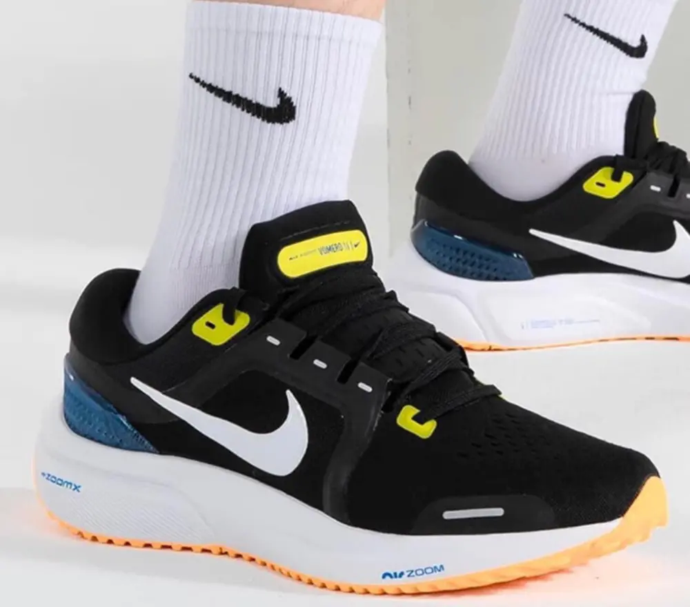 Alternative view of Giày Nike Air Zoom Vomero 16 'Black' DA7245-012