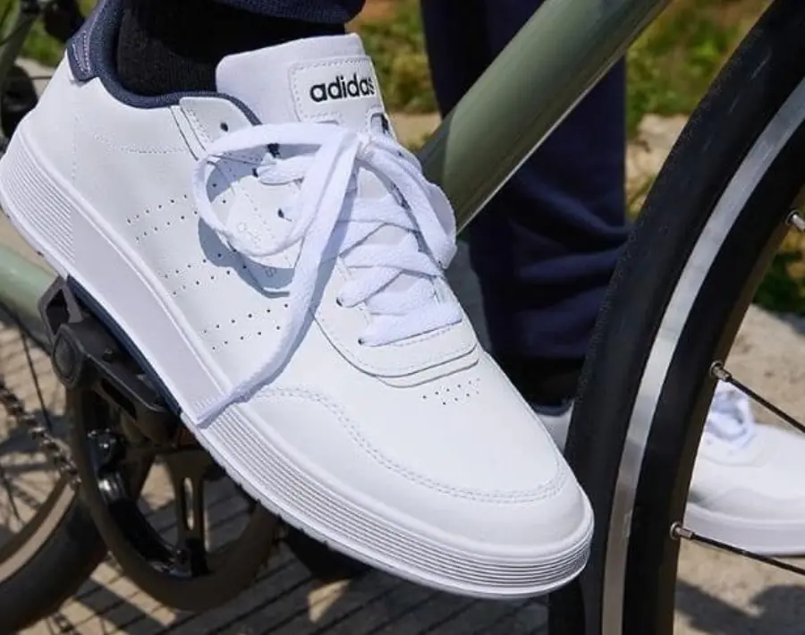 Alternative view of Giày Adidas Courtphase Cloud White Navy GX5949