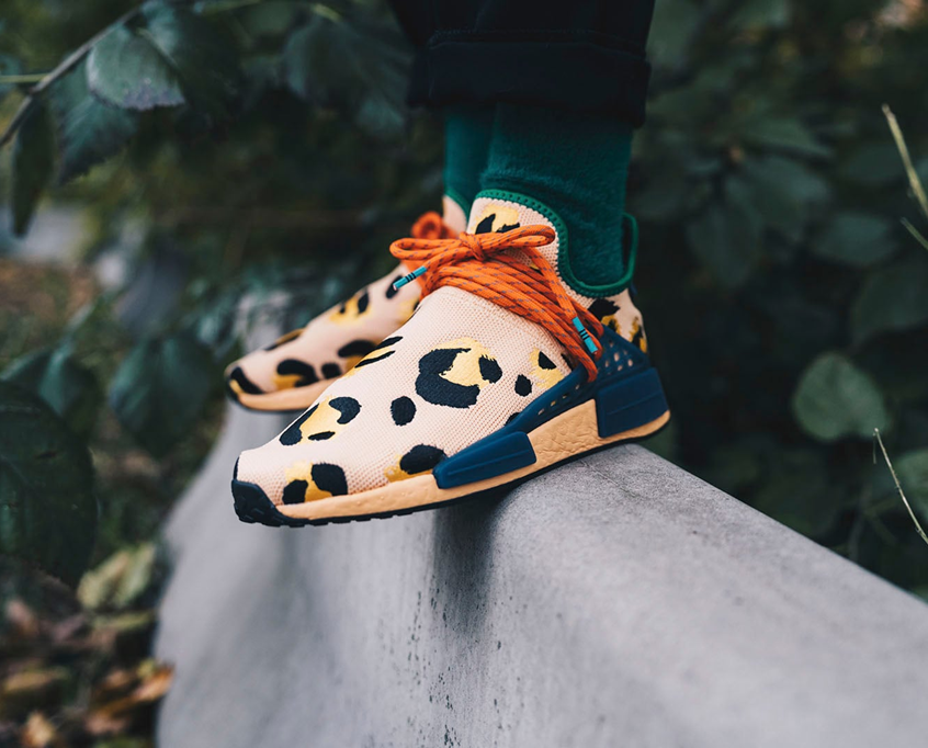Alternative view of Giày Adidas NMD Human Race x Pharrell 'Animal Pulse Amber' HP3221