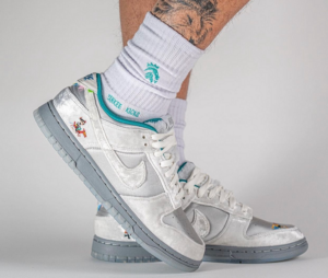 Alternative view of Giày Nike Wmns Dunk Low 'Ice' DO2326-001