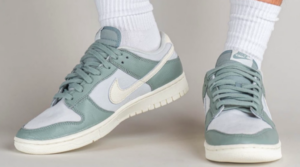 Alternative view of Giày Nike Dunk Low 'Mica Green' DV7212-300