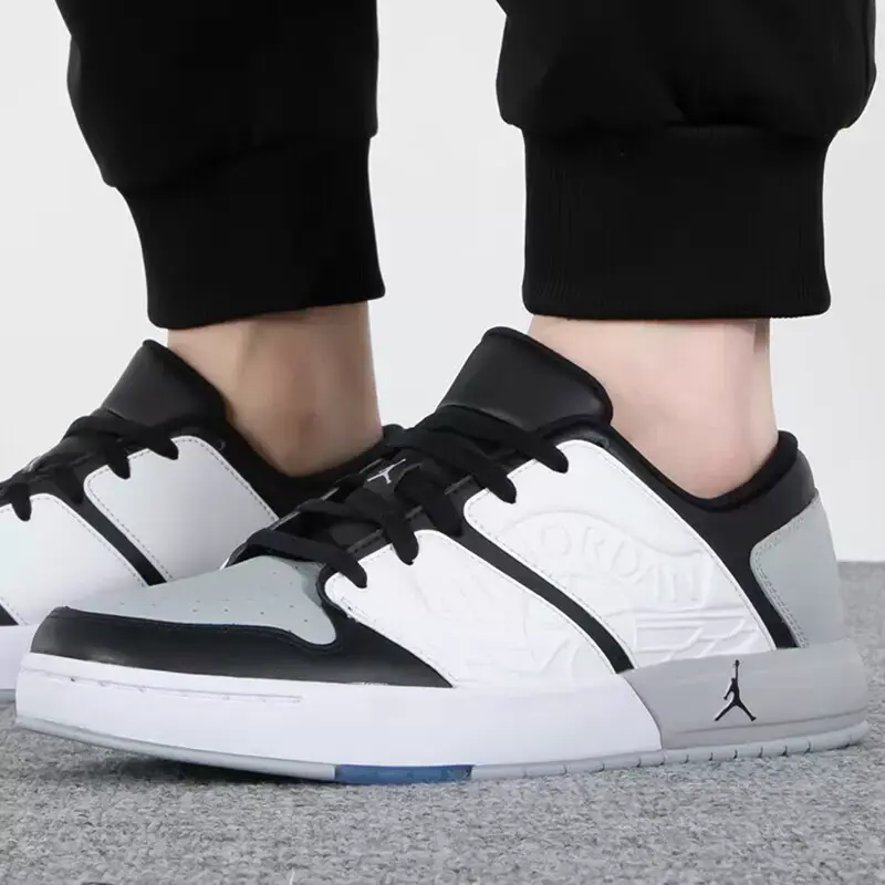Alternative view of Giày Nike Jordan Nu Retro 1 Low 'Light Smoke Grey' DV5141-106