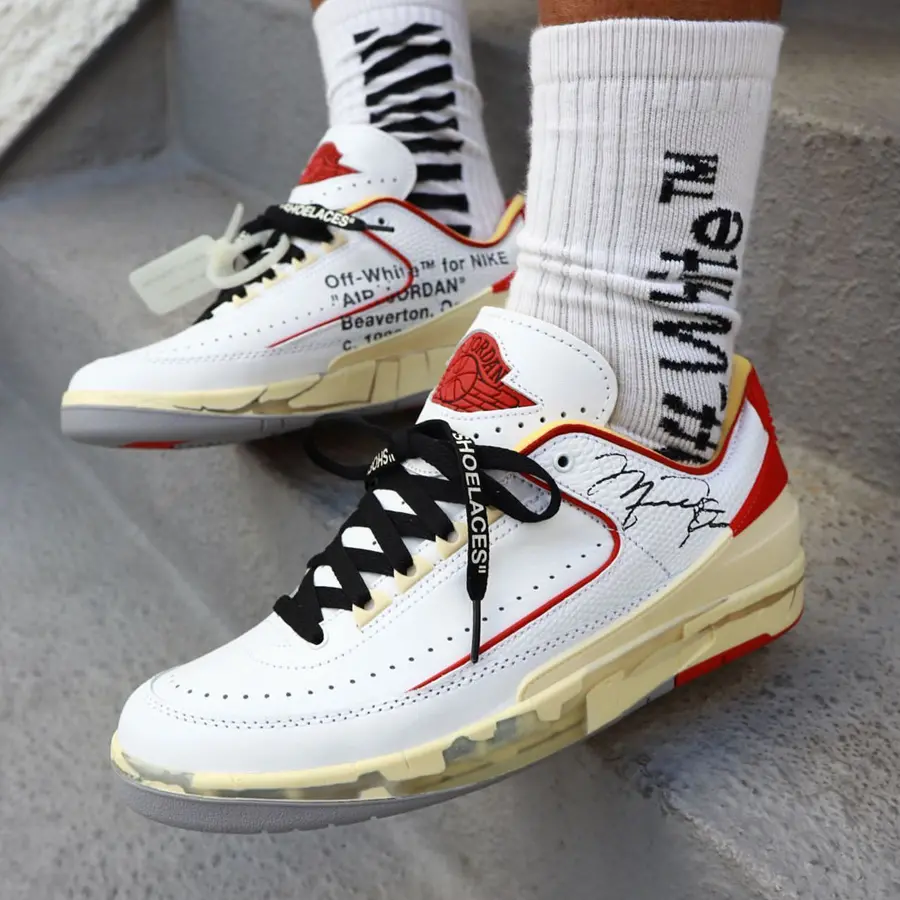 Alternative view of Giày Nike Off-White x Air Jordan 2 Retro Low SP 'White Varsity Red' DJ4375-106
