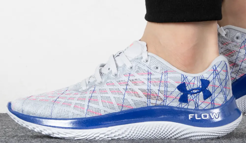 Alternative view of Giày Under Armour Flow Velociti Wind 'Gray' 3025205-100