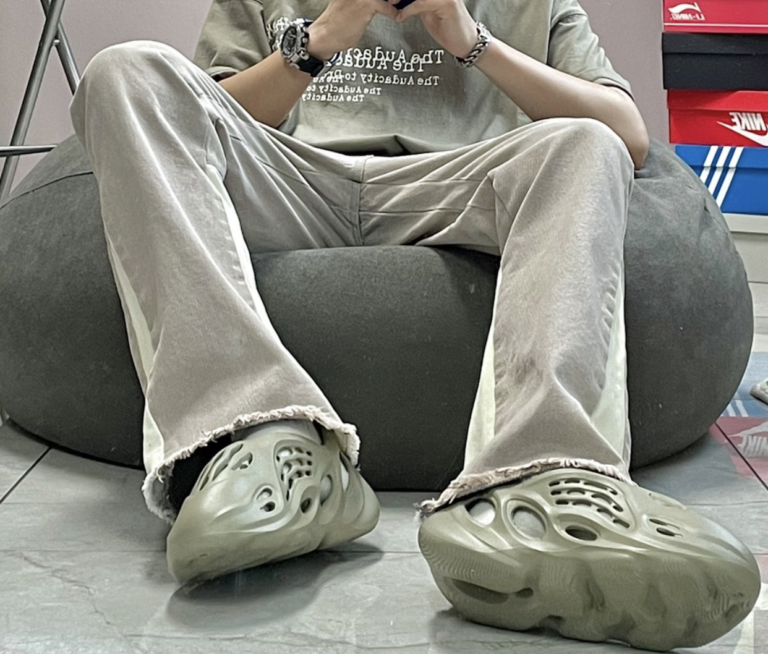 Giày Adidas Yeezy Foam Runner 'Stone Salt' GV6840 - Ảnh 4