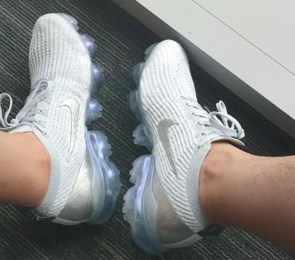 Alternative view of Giày Nike Wmns Air VaporMax Flyknit 3 'White Silver' AJ6910-101