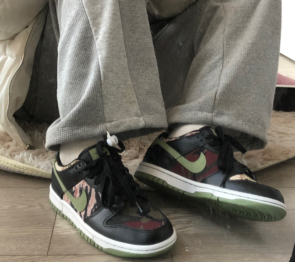 Giày Nike Dunk Low SE GS 'Black Multi-Camo' DB1909-001 - Ảnh 2