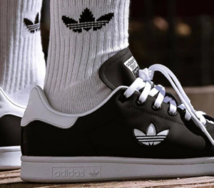 Alternative view of Giày Adidas Stan Smith 'Core Black' BD7452