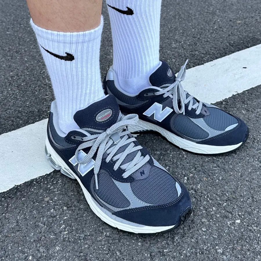 Giày New Balance 2002R 'Eclipse Raincloud' M2002RSF - Ảnh 6