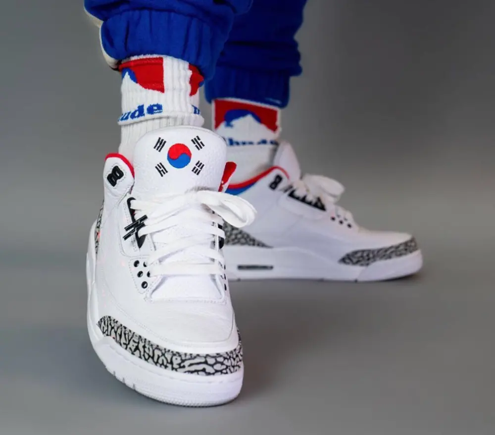 Giày Nike Air Jordan 3 Retro 'Seoul' AV8370-100 - Ảnh 3