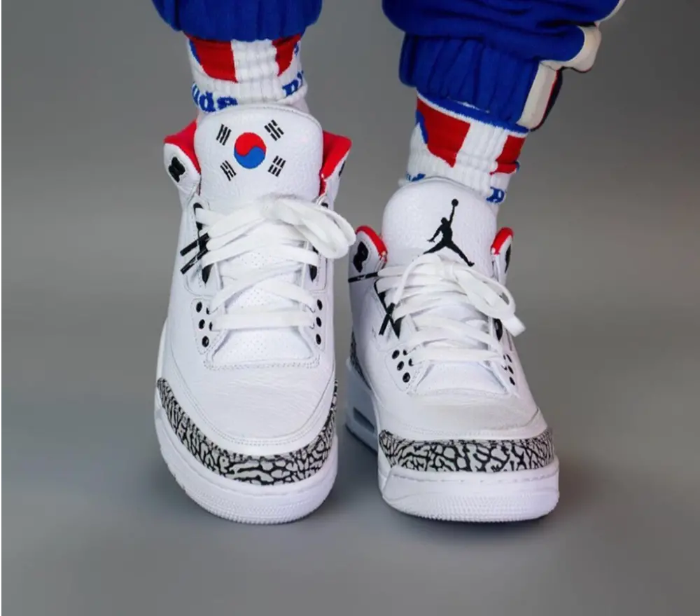 Giày Nike Air Jordan 3 Retro 'Seoul' AV8370-100 - Ảnh 5