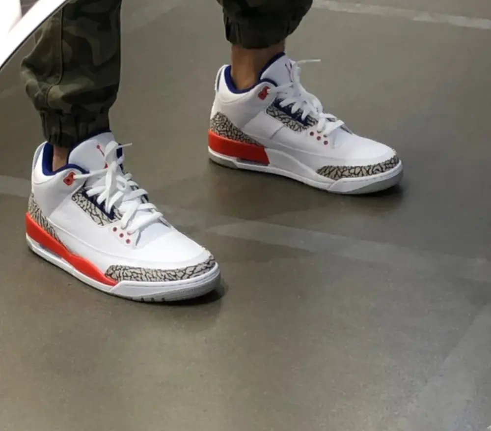 Alternative view of Giày Nike Air Jordan 3 Retro 'Knicks' 136064-148