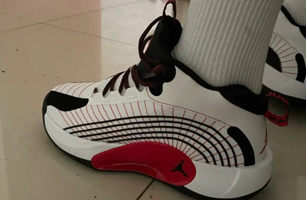 Alternative view of Giày Nike Jordan Jumpman 2021 PF 'University Red' CQ4229-100