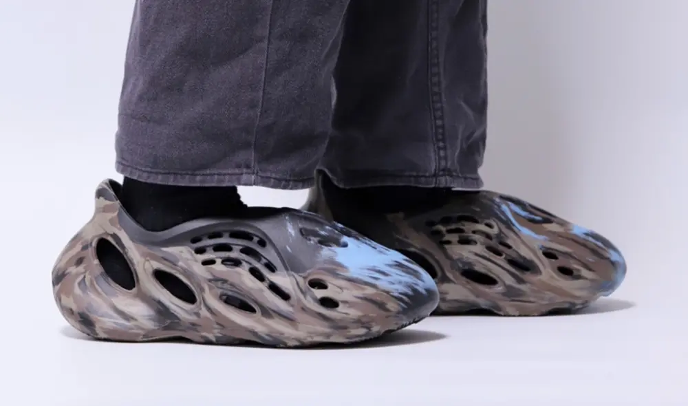 Giày Adidas Yeezy Foam Runner 'MX Cinder' ID4126 - Ảnh 3