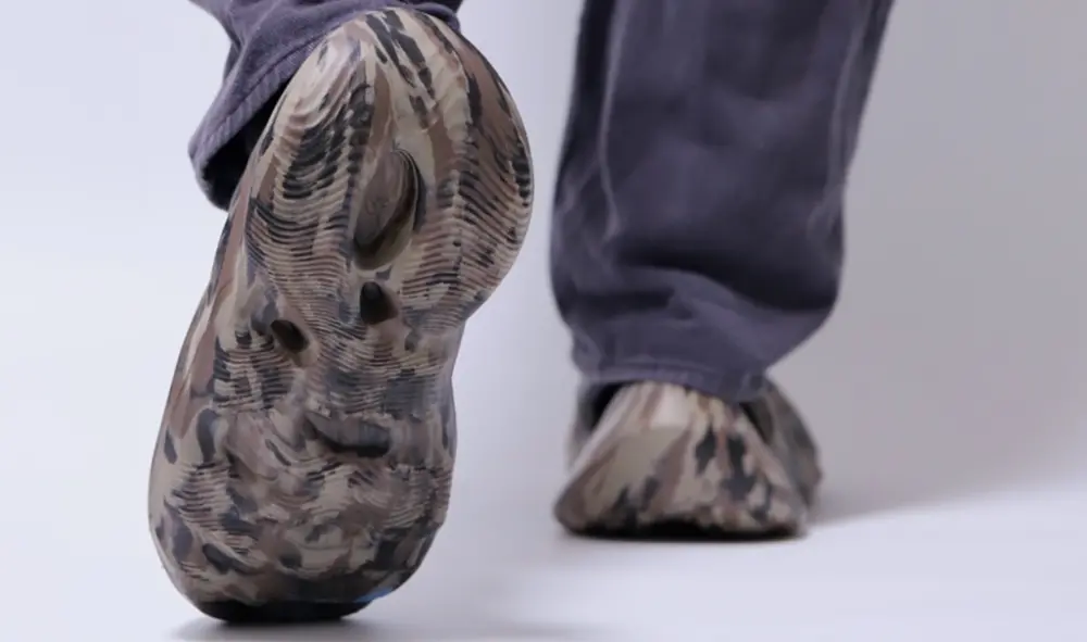Giày Adidas Yeezy Foam Runner 'MX Cinder' ID4126 - Ảnh 4