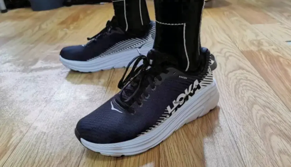 Alternative view of Giày Hoka One One Rincon 2 Black White 1110514-BWHT