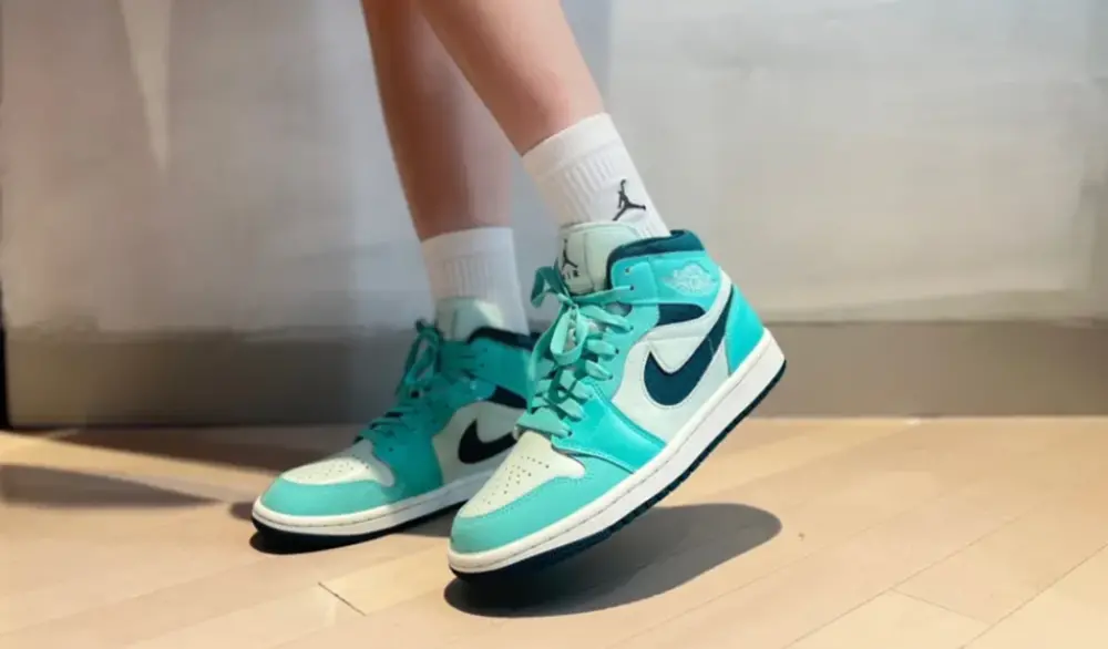 Giày Nike Air Jordan 1 Mid 'Bleached Turquoise' DZ3745-300 - Ảnh 5
