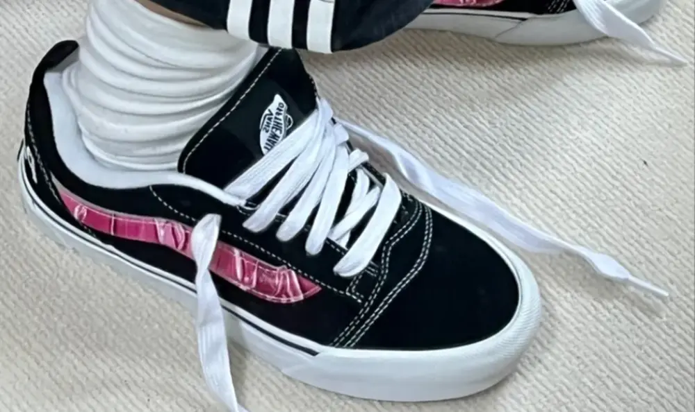 Giày Vans x Peaches. Knu Skool 'Black Pink' VN0009QCB9P1 - Ảnh 4