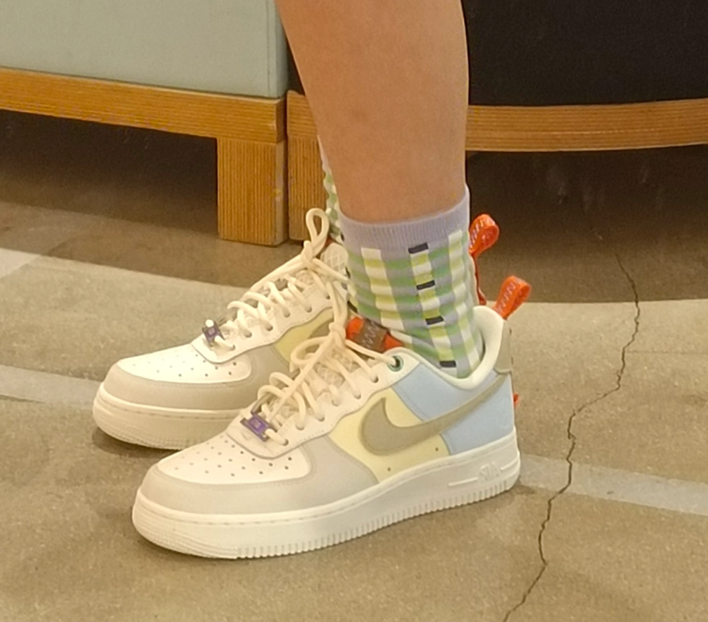 Giày Nike Air Force 1 Cartoon 'White Sail And Lime' DX6042-111 - Ảnh 3