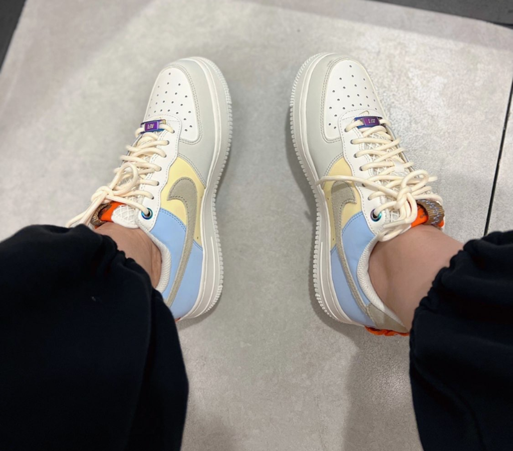 Alternative view of Giày Nike Air Force 1 Cartoon 'White Sail And Lime' DX6042-111
