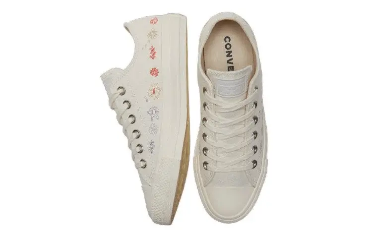 Alternative view of Giày Converse Chuck Taylor All Star 'Embroidered Floral' A01595C
