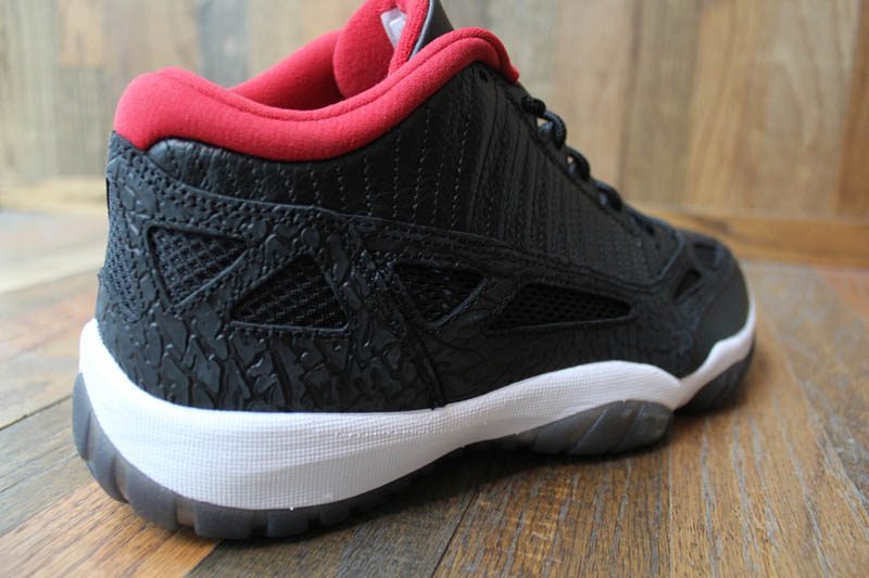 Giày Nike Air Jordan 11 Retro Low IE 'Black Charcoal Red' 2011 306008-001 - Ảnh 4