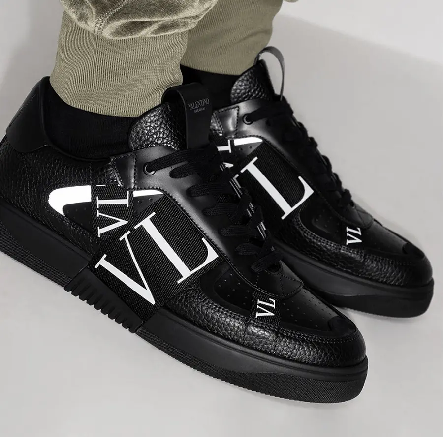 Alternative view of Giày Valentino Low-Top Calfskin VL7N All Black WY2S0C58WRQ0NO
