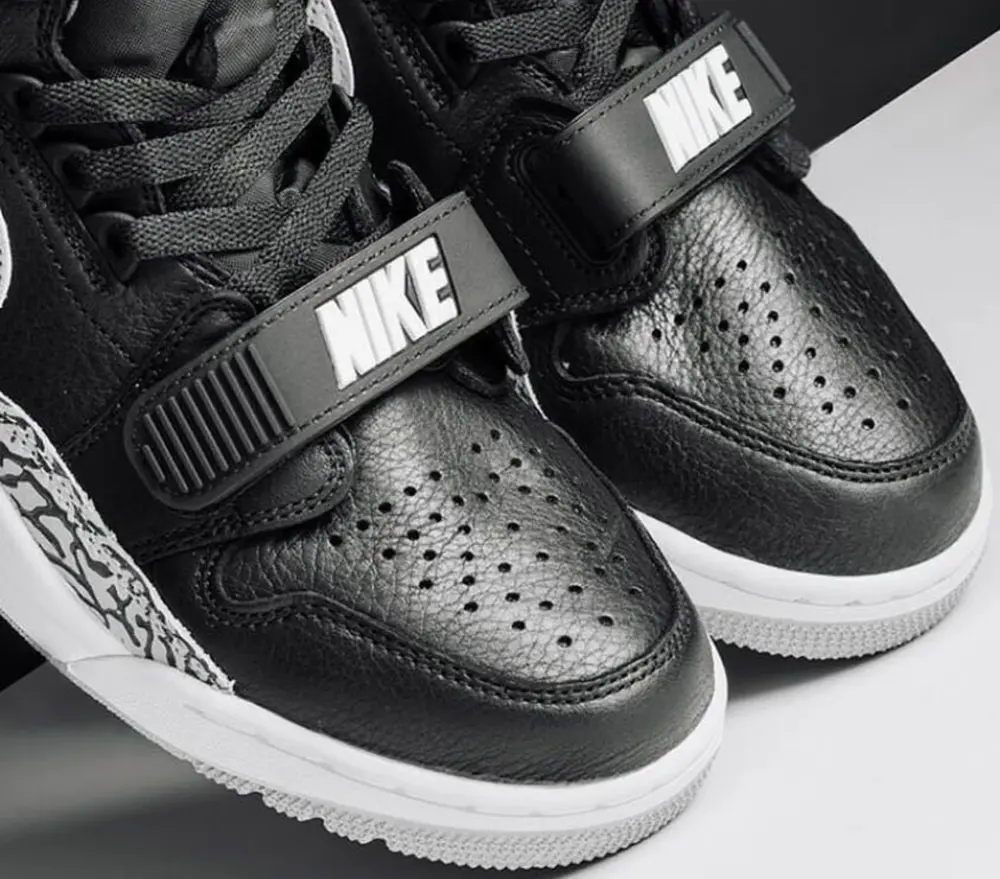 Alternative view of Giày Nike Jordan Legacy 312 'Black Cement' AV3922-001
