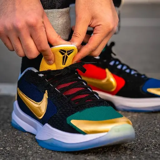 Alternative view of Giày Nike Undefeated x Zoom Kobe 5 Protro 'What If Pack Dirty Dozen' CZ6499-900