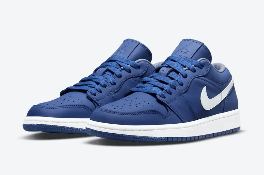Alternative view of Giày Nike Wmns Air Jordan 1 Low SE 'Deep Royal Blue' DA8008-401