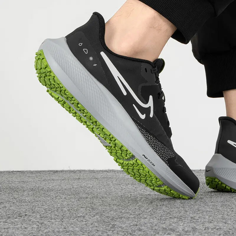 Giày Nike Air Zoom Pegasus 39 Shield 'Black Dark Smoke Grey' DO7625-002 - Ảnh 5