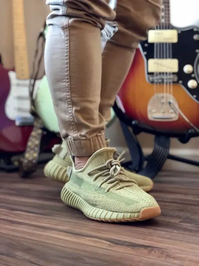 Giày Adidas Yeezy Boost 350 V2 'Sulfur' FY5346 - Ảnh 3