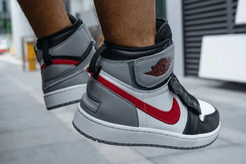 Giày Nike Air Jordan 1 High FlyEase GS 'Particle Grey' CT4897-002 - Ảnh 3