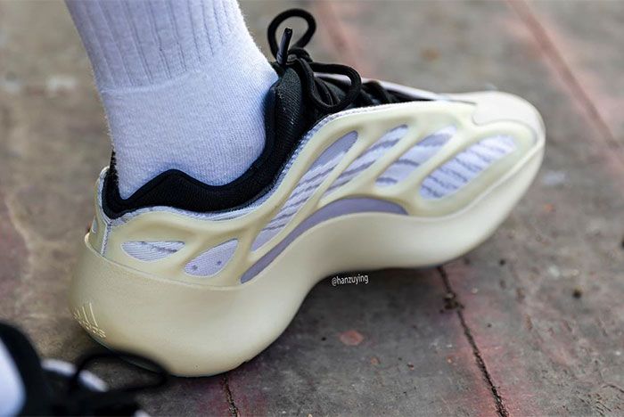 Giày Adidas Yeezy 700 V3 Azael FW4980 - Ảnh 8