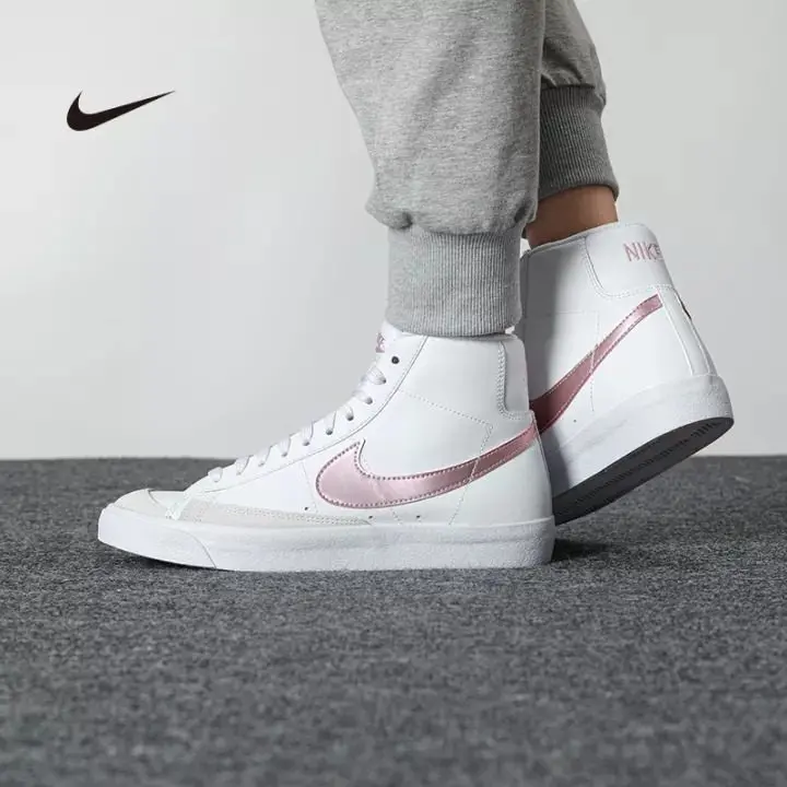 Alternative view of Giày Nike Blazer Mid '77 GS White Pink Glaze DA4086-105
