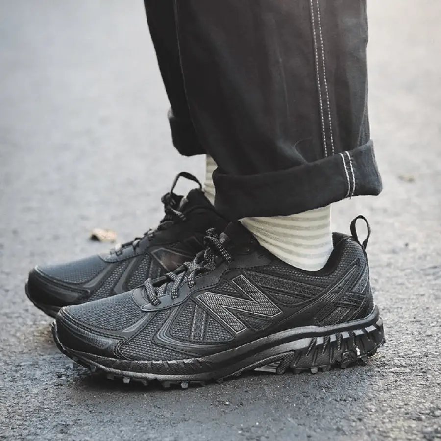 Giày New Balance 410 'Triple Black' MT410CK5 - Ảnh 5