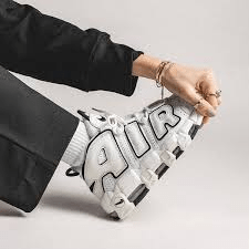 Giày Nike Air More Uptempo 'White Black' DO6718-100 - Ảnh 3